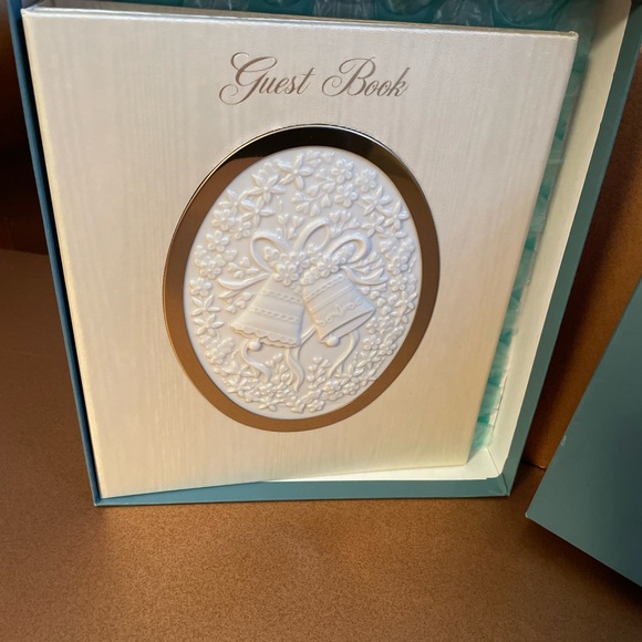 Lenox Wedding Guest Book,Lenox China Wedding Bells on Front, new in original box - Picture 3 of 10
